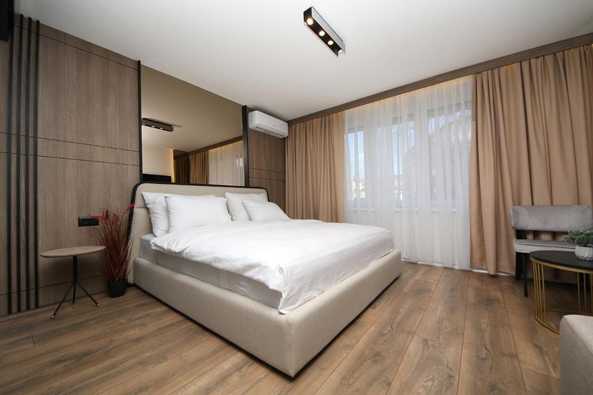 Nest Apartment *