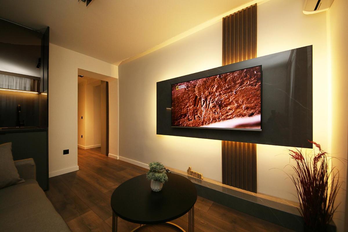 Nest * Sarajevo
